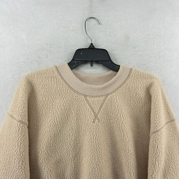 Universal Thread Sweater Women's Sz M Beige Sherpa Fleece Pullover Long Sleeves - Picture 6 of 12